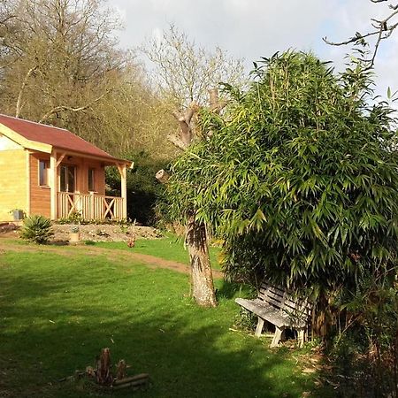 Au Calme Dans Etretat Bed and Breakfast Εξωτερικό φωτογραφία
