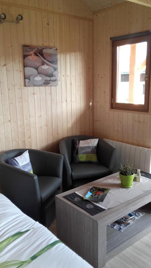 Au Calme Dans Etretat Bed and Breakfast Εξωτερικό φωτογραφία